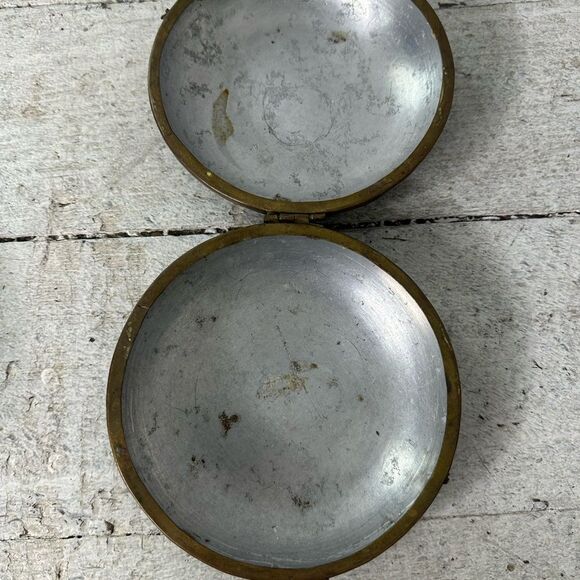 Vintage 1950s Inlaid Shell Trinket Stash Box - Picture 11 of 11